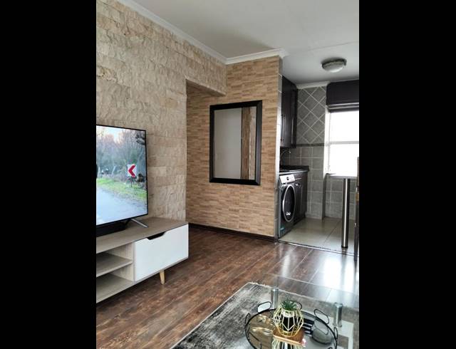 2 BEDROOM TOWNHOUSE FOR SALE IN NORKEM PARK